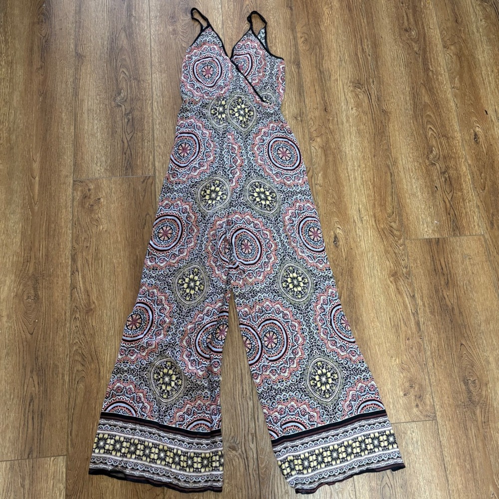 Xhilaration Womens Boho Medallion Paisley Wide Leg Jumpsuit colorful‎ Size M - Picture 9 of 10
